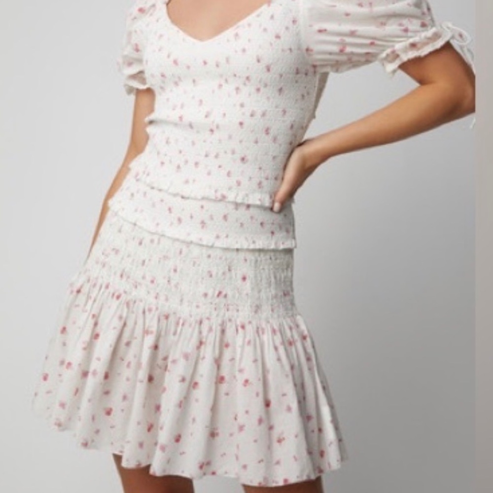LoveShackFancy Tina Smocked Dress White Floral M Medium 4 6 EUC